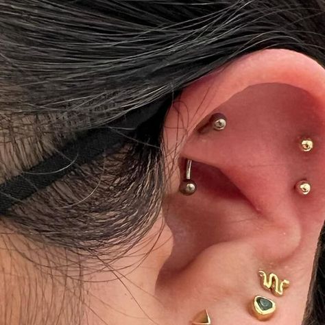 Stacked Lobe, Helix Piercings, Conch Piercing, Helix Piercing, Conch, Helix, Piercings, Fashion Inspo, Healing