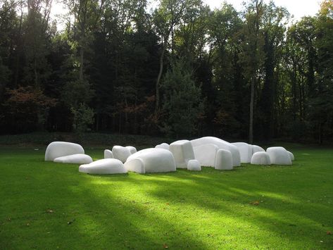 Famous Sculpture, Storm King Art Center, New Orleans Museums, Famous Sculptures, Richard Serra, Social Art, Relaxing Art, Public Sculpture, Natural Landscapes