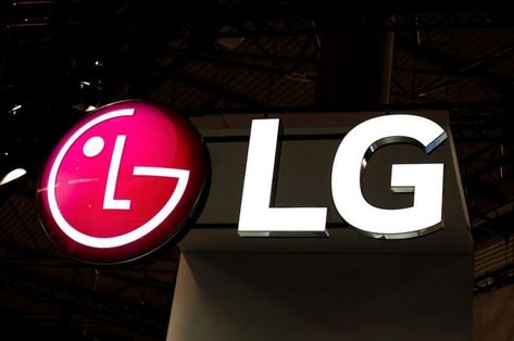 ICYMI: Watch LG’s CES press conference live right here Lg Display, Mobile Business, Connected Home, Tech Review, Lg Electronics, Entertainment Business, Smart Tech, Press Conference, Tech News