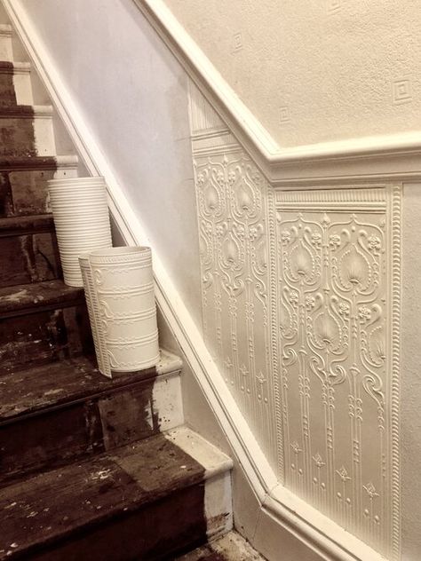 Vintage Stairway Decor, Victorian House Additions, Cottage Victorian Interior, Anaglypta Wallpaper Hallway Dado Rail, Victorian Fretwork Interior, Victorian Hallway Wallpaper Ideas, Victorian Ceilings Ideas, Victorian Wainscoting Ideas, Panel Wallpaper Living Room