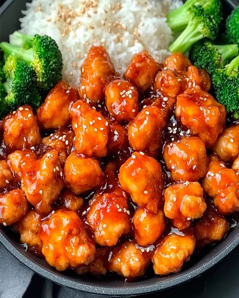 Make this Baked Sweet and Sour Chicken for a flavorful and easy dinner. Sweet, tangy, and perfect with rice or veggies! Simple steps inside. Sweet And Sour Chicken With Pineapple, Crockpot Sweet And Sour Chicken, Sweet And Sour Chicken, Baked Sweet And Sour Chicken Recipe, Sweet Sour Chicken, Sweet N Sour Chicken, Chicken Tender Recipes, Yummy Chicken Recipes, Slow Cooker Beef