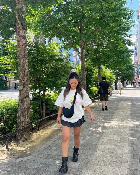 a typical day in tokyo 🎀🗼🍜📷🛍️🚇 Tokyo Fits Summer, Summer In Tokyo Outfit, Tokyo Fashion Summer, Seoul Summer Outfits, Outfits For Japan Summer, Tokyo Aesthetic Outfit, Summer Japan Outfit, Japan Summer Outfits, Tokyo Outfits Japanese Street Styles