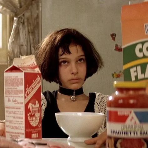 The Best 'Léon: The Professional' Quotes, Ranked by Fans Leon The Professional Quotes, Mathilda Lando, The Professional Movie, Professional Quotes, Leon The Professional, Jean Reno, Desain Editorial, Septième Art, I Love Cinema