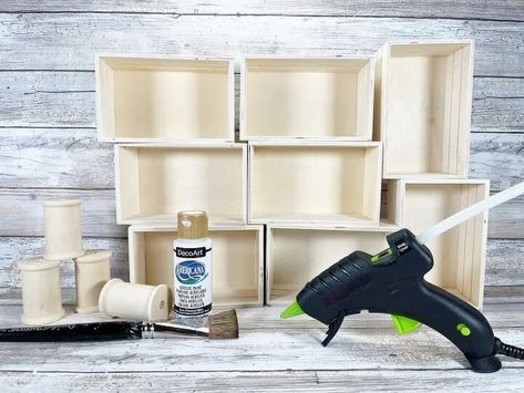 Dollar Tree Paint Holder Diy, Dollar Tree Paint Organizer, Craft Paint Organization Easy Diy, Dollar Tree Storage Diy, Craft Paint Storage Ideas Dollar Stores, Craft Paint Storage Diy, Acrylic Paint Storage Ideas Diy, Dollar Tree Craft Organization, Dollar Tree Craft Organization Ideas