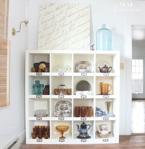 Such an EASY hack of those IKEA Expedit/Kallax shelves, to make them look high-end. Gotta try this! Ikea Cubby Hack, Ikea Cubby, White Cube Shelves, Ikea Cubbies, Diy Cube Storage, Ikea Antilop, Ikea Duktig, Ikea Kallax Hack, Kitchen Furniture Storage