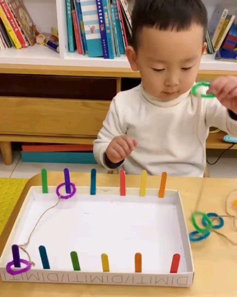 https://www.instagram.com/p/CLRRvEvnPWa/?igshid=9ez4jgmp67sj Aktiviti Prasekolah, Aktiviti Tadika, Mainan Diy, Maluchy Montessori, مشروعات العلوم, Preschool Fine Motor Activities, Aktiviti Kanak-kanak, Easy Toddler Activities, Kindergarden Activities