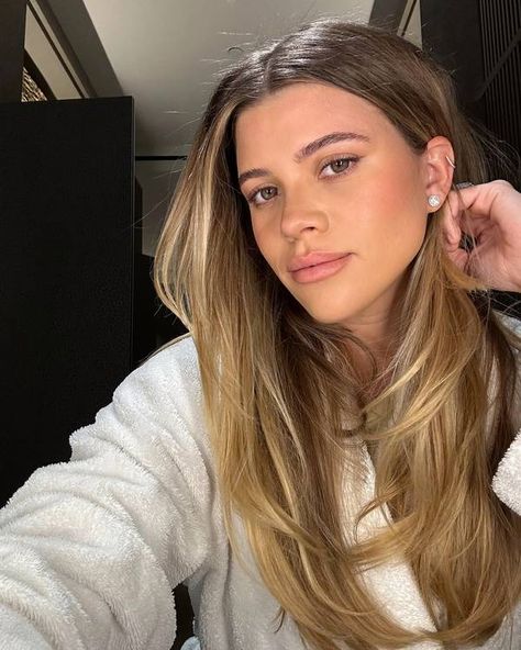 The Bambi Blonde Hair Trend Will Be Everywhere in 2024 | Who What Wear UK Brunette Hair, Bronde Hair, Blonde Hair Inspiration, Sofia Richie, Dull Hair, Long Blonde, Hair Inspo Color, Hair Envy, Hair Color Trends