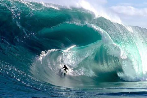 Visual impact Fitness Affiliate Program Surf Photos, Big Surf, Mavericks Surfing, Big Wave Surfing, Huge Waves, Surfing Photos, Surf Vibes, Surfing Pictures, Pacific Crest Trail