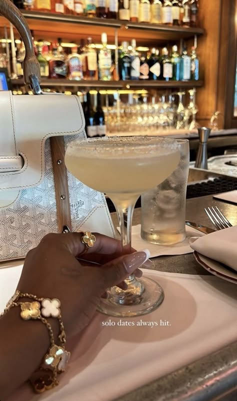 Solo Dinner Date Aesthetic, Black Female Friendship, Solo Dinner, Restaurant Pics, Black Girls Luxury Lifestyle, Vision Board Words, Solo Date, Pretty Alcoholic Drinks, Vision Board Pics