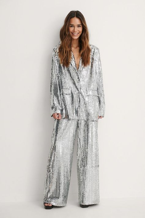 Museum Dress, Glitter Suit, Sequin Suit, Denim Jeans Outfit, Silver Outfits, Wedding Dress Sequin, Sequin Formal Dress, Sequin Pants, Sequin Blazer