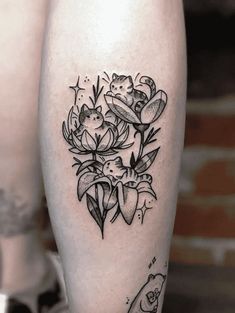 Miniature Tattoos, Mushroom Tattoos, Cat Tattoo Designs, Cute Little Tattoos, Smink Inspiration, Aesthetic Tattoo, Dream Tattoos, White Tattoo, Design Tattoo