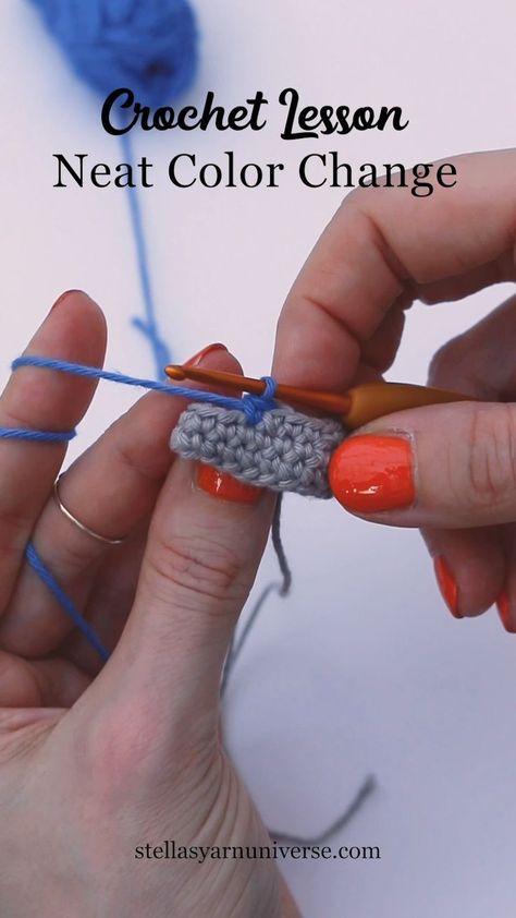 Crochet Hacks, Change Colors In Crochet, Crochet Unique, Knit Stitches, Crochet Tips, Crochet Stitches Video, Crochet Simple, Crochet Lessons, Crochet Tutorials