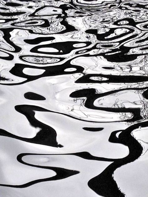 Black Water Oil On Water, Water Drawing Black And White, Ink On Water, Water Movement Drawing, Movement Of Water, How To Draw Water Ripples, Water Surface Drawing, Water Ripples Drawing, Water Texture Drawing