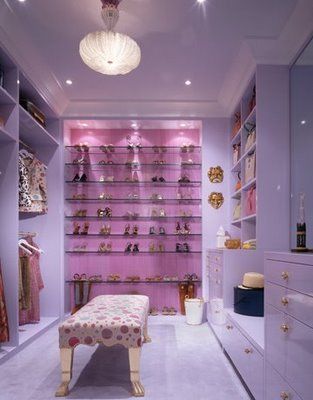 purple dressing room Dream Dressing Room, Dressing Room Closet, Dream Closets, Room Closet, Boutique Interior, Dressing Room Design, Room Interior Design, Style At Home, Closet Design