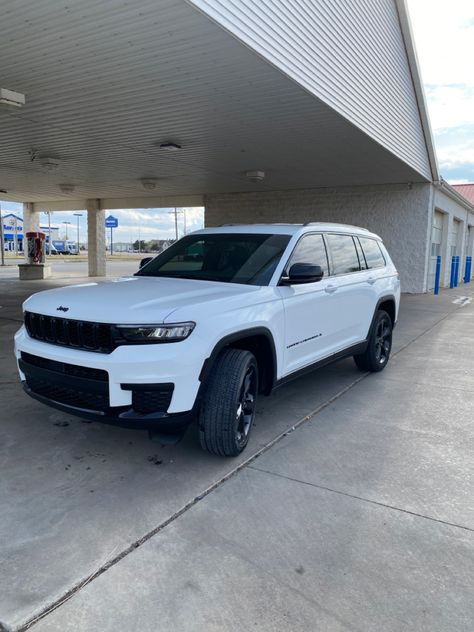 Jeep Grand Cherokee 2024, 2024 Jeep Grand Cherokee, Jeep Grand Cherokee Aesthetic, Keep Grand Cherokee, Grand Jeep Cherokee, Jeep Grand Cherokee Interior, White Jeep Grand Cherokee, Jeep Cherokee Interior, Aesthetic Jeep