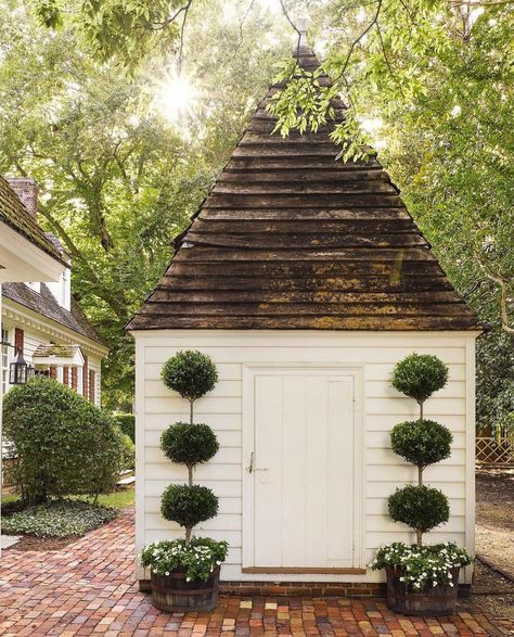 Heather Chadduck, Up House, Colonial Williamsburg, French Garden, Potting Shed, Garden Structures, Garden Shed, Cottage Chic, Dream Garden