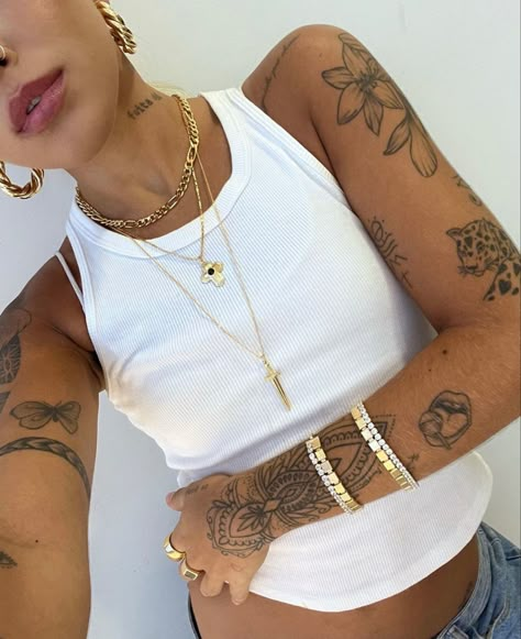 Tattoo Ideas For 20 Year Olds, Diva Tattoos For Women, Anatomy Inspired Tattoos, Tattoo Scattered Sleeve, Timeline Sleeve Tattoo, Fineline Upper Arm Tattoo, Tatted Up Woman, Shoulder And Arm Tattoos For Women, Bohemian Style Tattoo