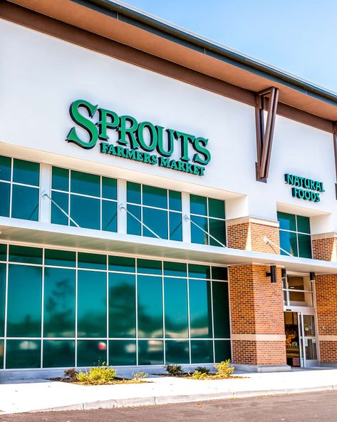 11 Things You Should Know Before Shopping at Sprouts for the First Time | Kitchn Sprouts Grocery, Fresh Produce Sign, Fresh Produce Market, Sprouts Market, Types Of Sushi, Deli Style, Sprouts Farmers Market, Fresh Groceries, Rice Ingredients