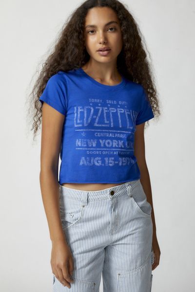 Shop Led Zeppelin Concert Baby Tee at Urban Outfitters today. Discover more selections just like this online or in-store. Shop your favorite brands and sign up for UO Rewards to receive 10% off your next purchase! Urban Outfitters Tops Summer, Led Zeppelin Concert, Urban Outfitters Graphic Tees, Urban Outfiters, Concert Graphic, Urban Outfitters Shirts, Led Zeppelin Shirt, Beachy Outfits, 2024 Wishlist