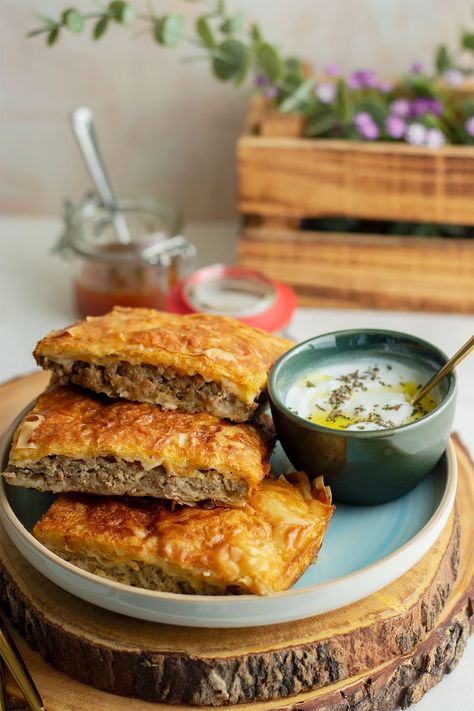 Easy Phyllo Meat Pie (Egyptian Goulash) Egyptian Meat Pie, Phyllo Meat Pie, Egyptian Goulash, Beef Goulash, Egyptian Food, Meat Pie, Goulash, Healthy Sweets, Sweets Recipes