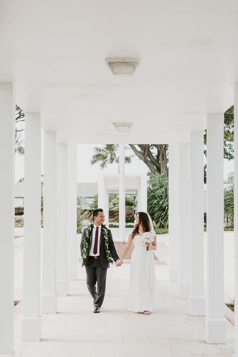 Laie Hawaii Temple Wedding, Laie Temple, Hawaii Temple, Temple Wedding Photography, Summer Nature Photography, Nature Photography Trees, Nature Themed Wedding, Lds Temples Wedding, Nature Inspired Wedding