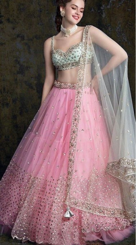 Lehenga Saree Design, Bridal Lehenga Designs, Wedding Lehenga Designs, Lehenga Designs Simple, Bridal Lehenga Red, Gaun Fashion, Half Saree Designs, Net Lehenga, Pink Lehenga