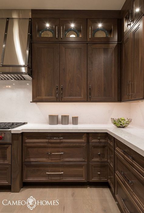 Non-white kitchen cabinets.Non-white kitchens. Non-white kitchen cabinets. <Non-white kitchen cabinets> #Nonwhitekitchens #Nonwhitekitchen #Nonwhitekitchencabinets Farmhouse Style Kitchen Cabinets, Walnut Kitchen Cabinets, Dark Brown Cabinets Kitchen, Brown Kitchen Cabinets, Walnut Kitchen, Best Kitchen Cabinets, Kabinet Dapur, White Counters, Brown Cabinets