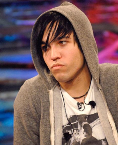 Peter Wentz, Emo Men, Ryan Ross, Rawr Xd, Pete Wentz, Emo Music, Robert Smith, Emo Bands, Fall Out Boy