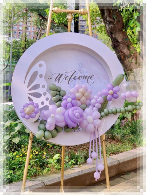 Wholesale Floral Supplies, Round Welcome Sign, Balloon Bouquet Diy, Wedding Sign Decor, Deco Ballon, Birthday Balloon Decorations, Balloon Gift, Balloon Flowers, Flowers And Butterflies