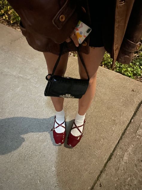 Spring Shoes Aesthetic, Socks And Flats Outfit, Red Ballerina Shoes Outfit, Red Flats Outfit Aesthetic, Cool Girl Shoes, Ballerina Shoes Aesthetic, Red Ballet Shoes Outfit, How To Style Red Shoes, Dress Shoes Aesthetic