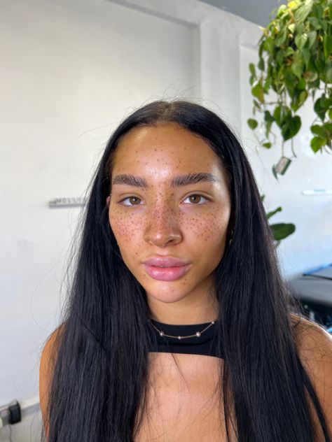 Tattooed Freckles Before And After, Henna Freckles, Tattooed Freckles, Women With Freckles, Fake Freckles, Kawaii Hair, Faux Freckles, Kawaii Hairstyles, 2023 Vision