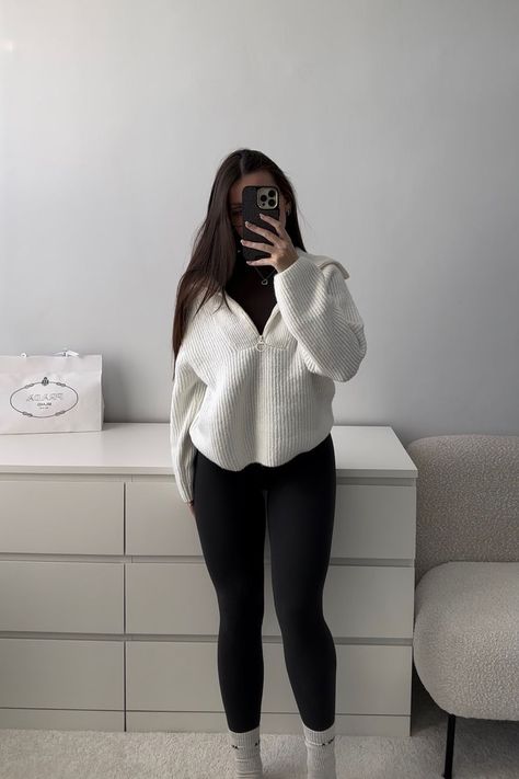 Zip-top rib-knit jumper selecionado no LTK Gym Black Leggings Outfit, Cute Outfits For Leggings, Black Leggings Outfit Comfy, Style With Black Leggings, Leggings Outfit Black, Black Comfortable Outfits, Cute Fit With Leggings, Basics Winter Outfits, Black Leggings Casual Outfit