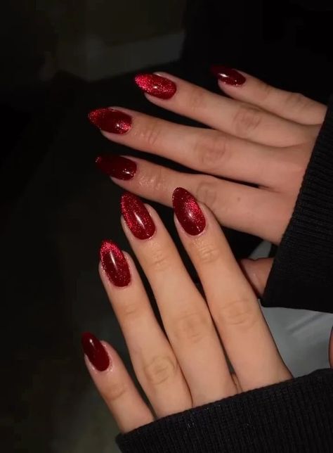 20 Cat Eye Nails for a Beautiful, Velvety Look - INSPIRATIONAL DESIGN Red Nail, Colourful Nails, Sultry Red Nails, Velvet Nails, Milky Nails, Colorful Nails, Nail Idea, Cat Eye Nails, Sparkle Nails