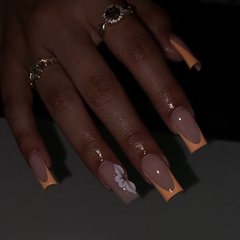 @nailsssbyem._ on instagram Long Acrylic Nails Flowers, French Peach Nails, Square Nails With Flower Design, Gel Nails Ideas Short Purple, Holiday Flower Nails, Long Acrylic Nails Square Ideas Design, Nails Acrylic Square French Tip, Orange Gel X Nails, Peach Color Acrylic Nails