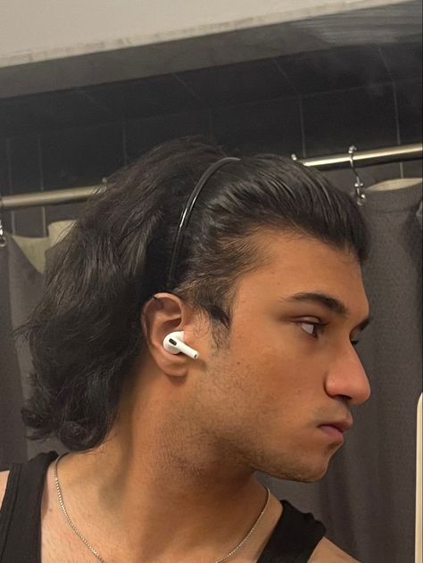 Pulled Back Hairstyles Men, Hair Band For Men, Hairband Hairstyle Men, Messy Slicked Back Hair, Men With Headbands, Headband Hairstyles Men, Male Headband, Hair Tucked Behind Ears, Men Hairband