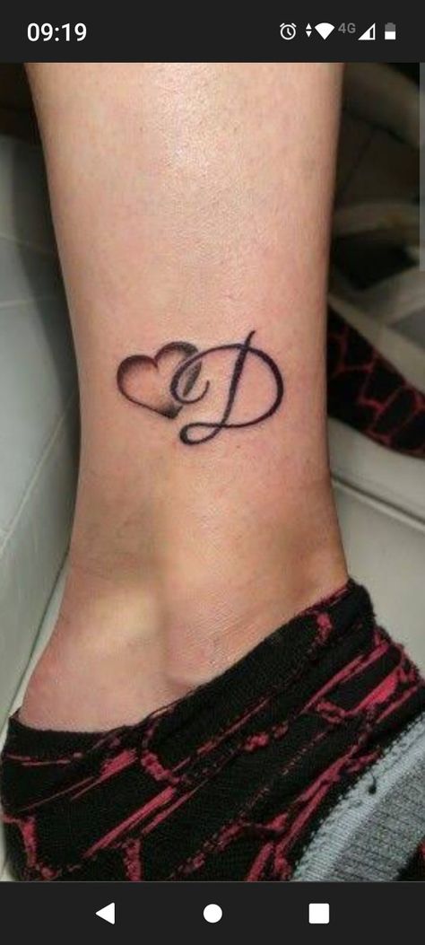 D Tattoo Letter, Letter D Tattoos, D Name Tattoo, D Letter Tattoo Design, D Letter Tattoo, Letter D Tattoo, D Name, Name Tattoo On Hand, Tattoo On Finger