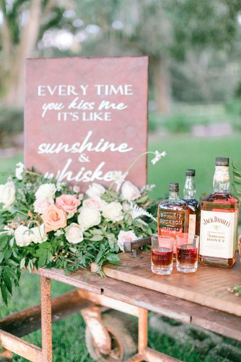 How to Create Your Own Wedding Whisky Bar Bourbon Bar Wedding, Barrel Decor Ideas, Whiskey Bar Wedding, Whisky Wedding, Whiskey Aesthetic, Bourbon Wedding, Whiskey Barrel Decor, Wood Wedding Rings, Neutral Wedding Inspiration