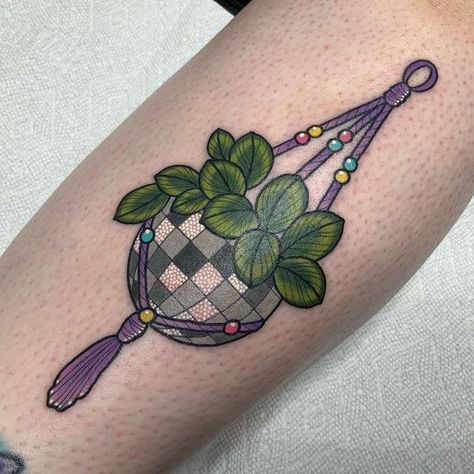 Very Cute Tattoos, American Traditional Crystal Ball Tattoo, Disco Ball Plant Tattoo, Disco Ball Tattoo Color, American Traditional Disco Ball Tattoo, Neo Traditional Tattoos Color, Traditional Disco Ball Tattoo, Kawaii Flower Tattoo, Plant Tattoo Traditional