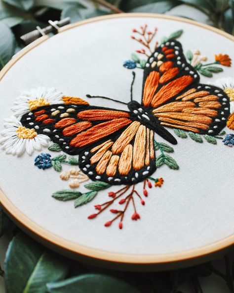 Monarch embroidery pattern from Maggie Jo's Studio Monthly Pattern Subscription in September 2020. Sign up for the subscription to get access to purchase retired patterns, get a brand new pattern each month, and create an embroidery piece you can be proud of! Monarch Embroidery, Summer Hobbies, Botanical Embroidery, Hand Embroidery Patterns Flowers, Floral Embroidery Patterns, Diy Embroidery Patterns, Pola Kristik, Hand Embroidery Projects, Embroidery Patterns Vintage