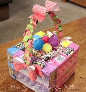 Edible Easter Basket, Homemade Easter Baskets, Candy Easter Basket, Diy Edible, Easter Goodies, Easter Dinner, Easter Time, Spring Holidays, Hoppy Easter