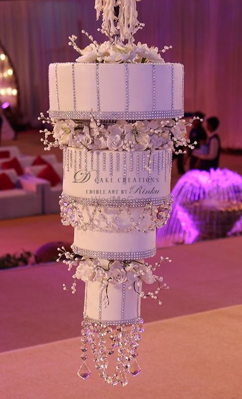 Chandelier Wedding Cake, Crystal Cakes, Wedding Cakes Fondant, Wedding Baking, Hanging Cake, Chandelier Cake, Cakes Fondant, White Fondant, Chandelier Wedding