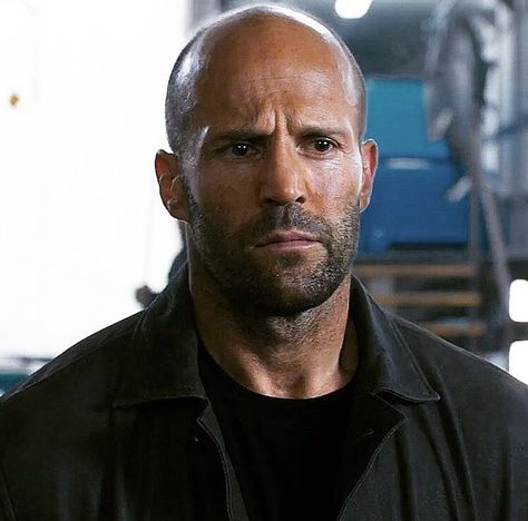 Jason Statham Body, Deckard Shaw, جيسون ستاثام, Jason Stratham, Rosie And Jason, Fast And Furious Cast, Frank Martin, The Rings Of Power, Teen Wolf Mtv