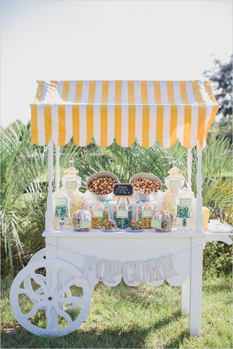 popcorn bar cart idea @weddingchicks #wedding #mybigday Vintage Popcorn Cart, Popcorn Cart Wedding, Party Food Carts, Popcorn Stand, Vintage Popcorn, Popcorn Cart, Popcorn Wedding, Food Truck Wedding, Pool Diy