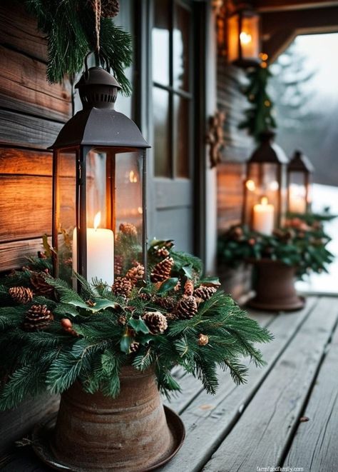 40+ Charming Rustic Christmas Decor Ideas to Transform Your Home This Holiday 72 Christmas Planters, Cabin Christmas, Christmas Front Porch, Christmas Porch Decor, Christmas Garden, Christmas Lanterns, Front Porch Christmas Decor, Christmas Porch, Christmas Decorations Rustic