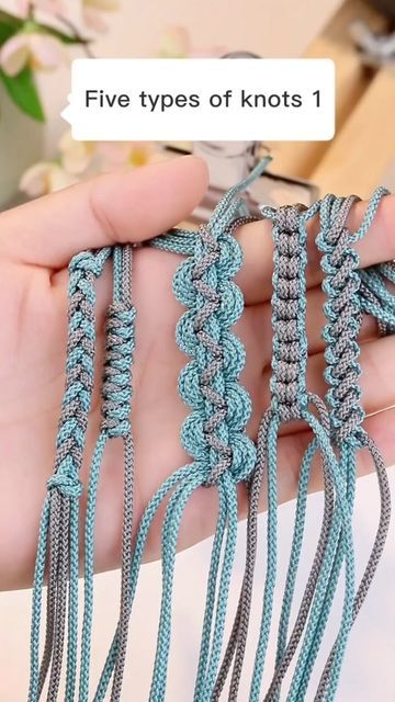 How To Macrame Bracelets, Macreme Basic Bracelet, Make Bracelet, Basic Bracelet, Knit Bracelet, Jewelry Knots, Bracelet Knots, Macrame Knot, Macrame Design