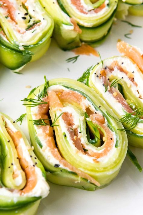 These super easy cucumber roll ups are filled with cream cheese and smoked salmon, making them the perfect appetizer and savory snack for warm summer days. Totally gluten-free with dairy-free option too. Smoked Salmon Cucumber Rolls, Watermelon Goat Cheese Salad, Fluffy Bread Recipe, Cucumber Roll Ups, Smoked Salmon Cream Cheese, Cucumber Rolls, Salad Cucumber, Salmon Roll, Cucumber Dill