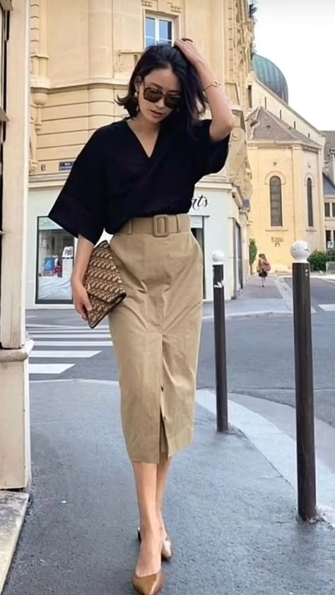 Elborn Doris, How To Have Style, Rok Outfit, Look Retro, Classy Work Outfits, Stylish Work Outfits, Casual Chic Outfit, Casual Work Outfits, Looks Chic