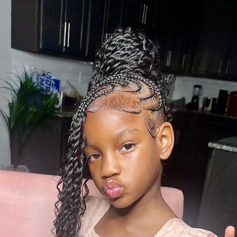 Armonnie on Instagram: "Kids Fulani twist 😍😍" Cute Hair With Braids, Black Hair Braids Styles Easy Hairstyles, Cute Black Hairstyles With Weave, Heart Kids Hairstyles, Fulani Braids Hairstyles Kids, Natural Hair Down Styles, Lemonade Fulani Braids Kids, Kid Protective Hairstyles, Simple Fulani Braids For Kids