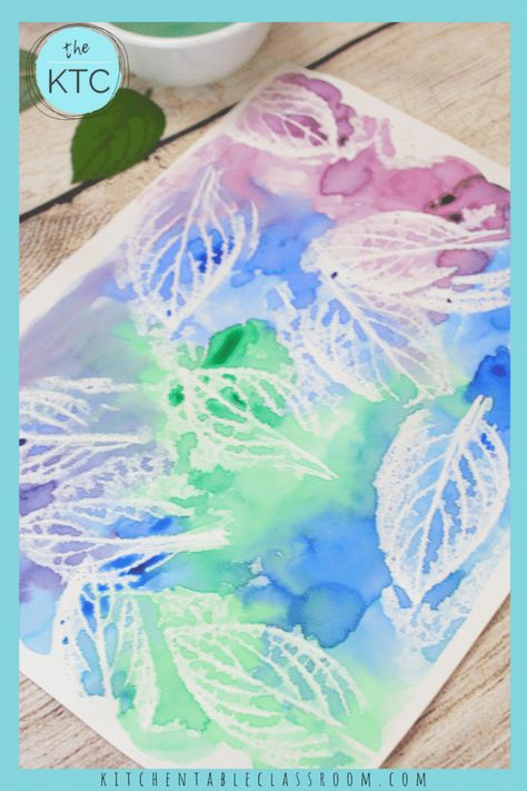 Leaf Rubbing Crayon Resist- Leaf Art for Any Season - The Kitchen Table Classroom Leaf Rubbing, Summer Fun Activities, Resist Art, Watercolor Resist, Camping Crafts For Kids, Simple Leaf, Seni Dan Kraf, Leaf Crafts, Elementary Art Projects