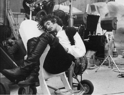 Kevin Kline asleep on film set of Pirates of Penzance Pirates Of Penzance, Pocket Princess Comics, Kevin Kline, Pocket Princess, Cinema Theatre, Fantasy Costumes, Movie Costumes, Film Set, Favorite Actors